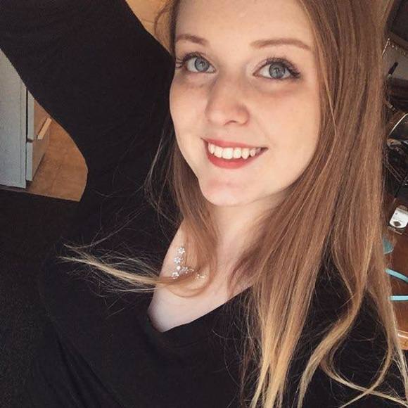 Meet your Posher, Valerie - Picture 1 of 1